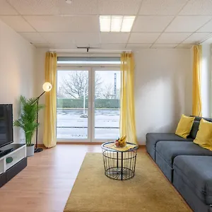 Apartment Beautiful For 9 With 2 Bedroom & Cosy Kitchen